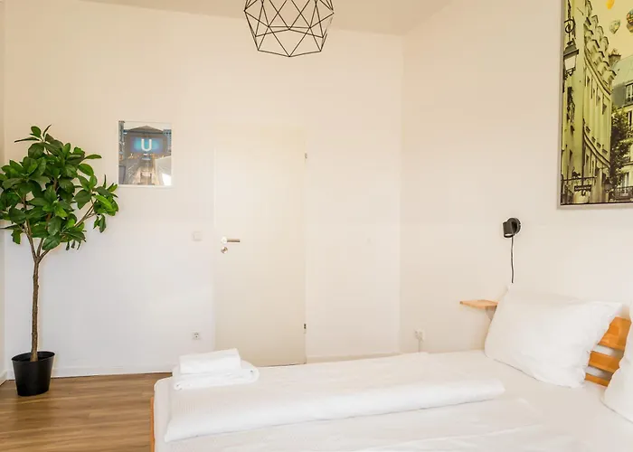 Apartamento Three Bedroom Big Kitchen Selfcheckin Street Parking *